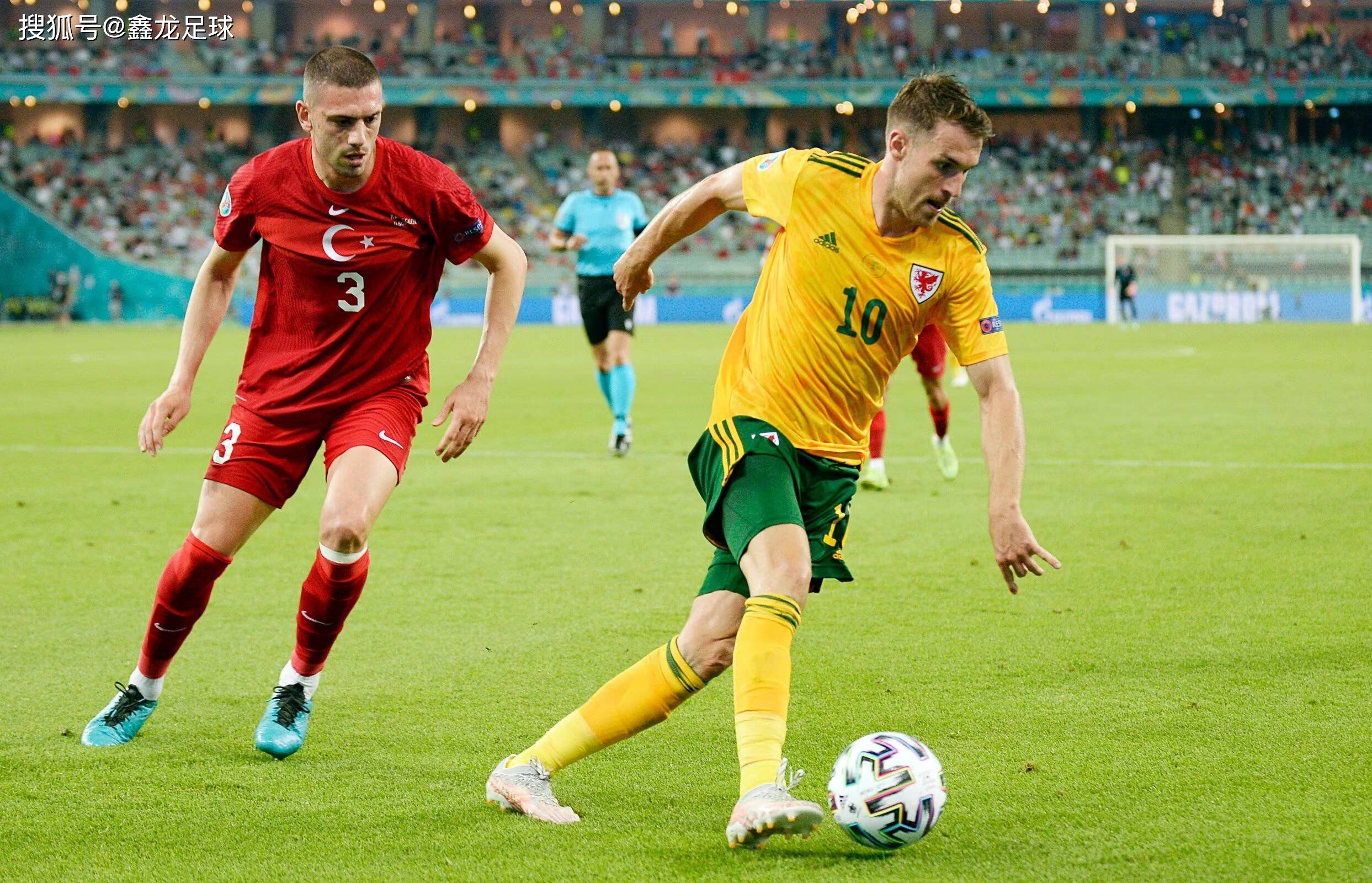 包含里尔在主场比赛中大胜对手，喜获分的词条