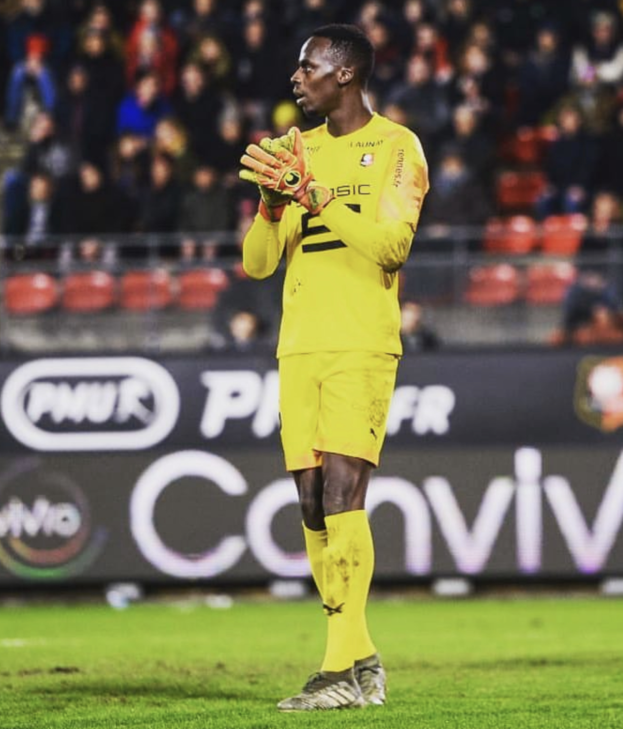 爱游戏体育地址-門迪冠绝一时夺得关键胜利(门迪采访)