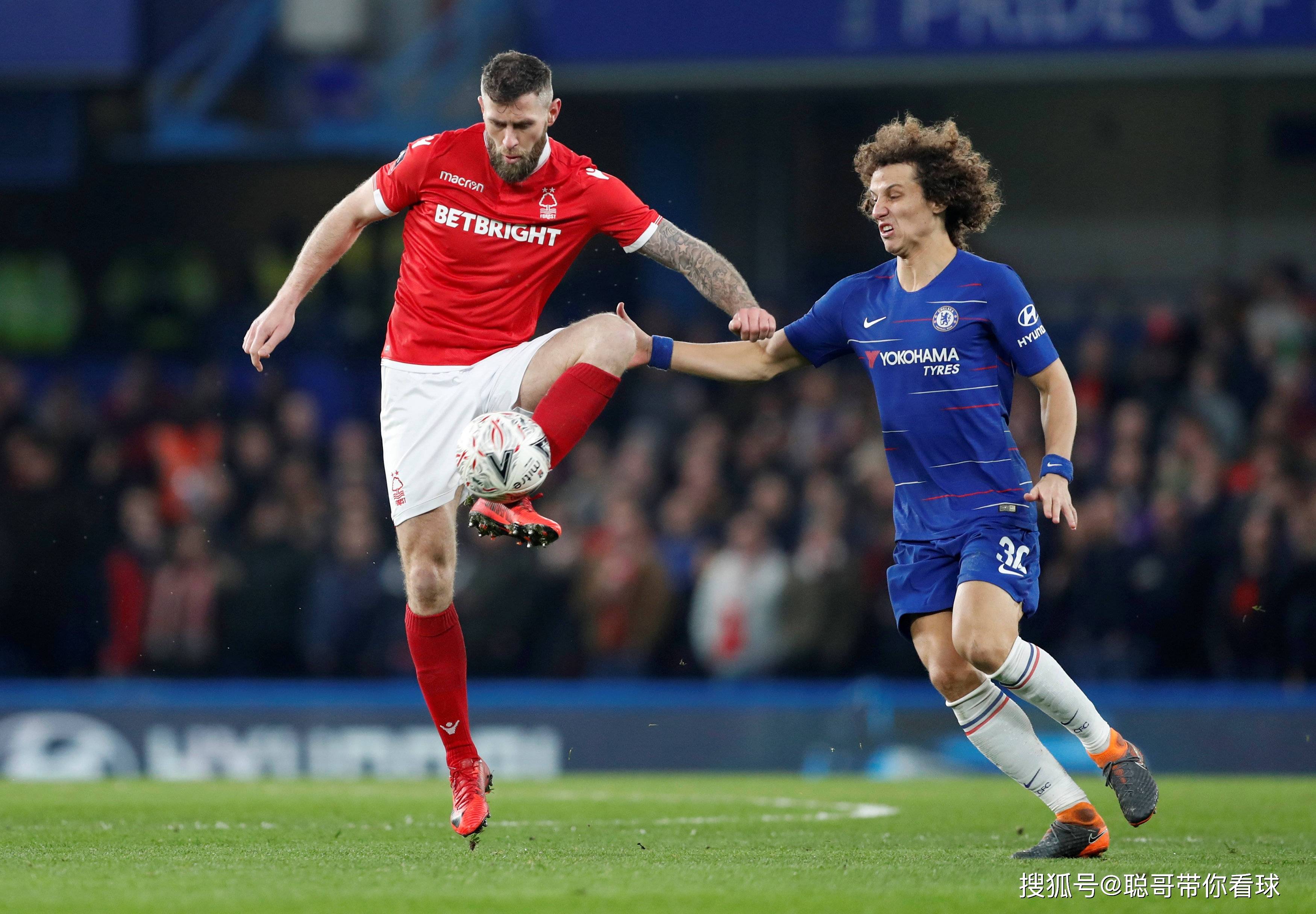 爱游戏app下载-狼队表现出色，在英超联赛中崭露头角的简单介绍