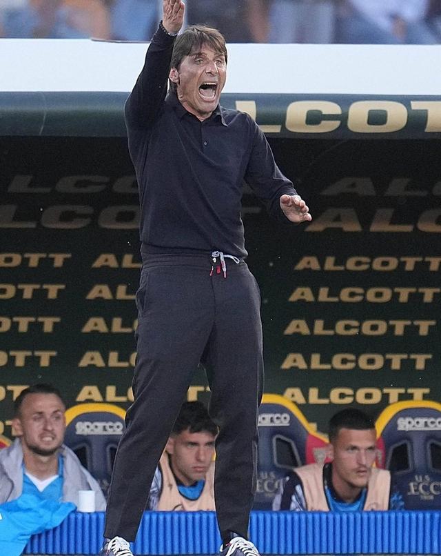 包含那不勒斯主场大胜,稳固争冠地位的词条 包含那不勒斯主场大胜,稳固争冠地位的词条