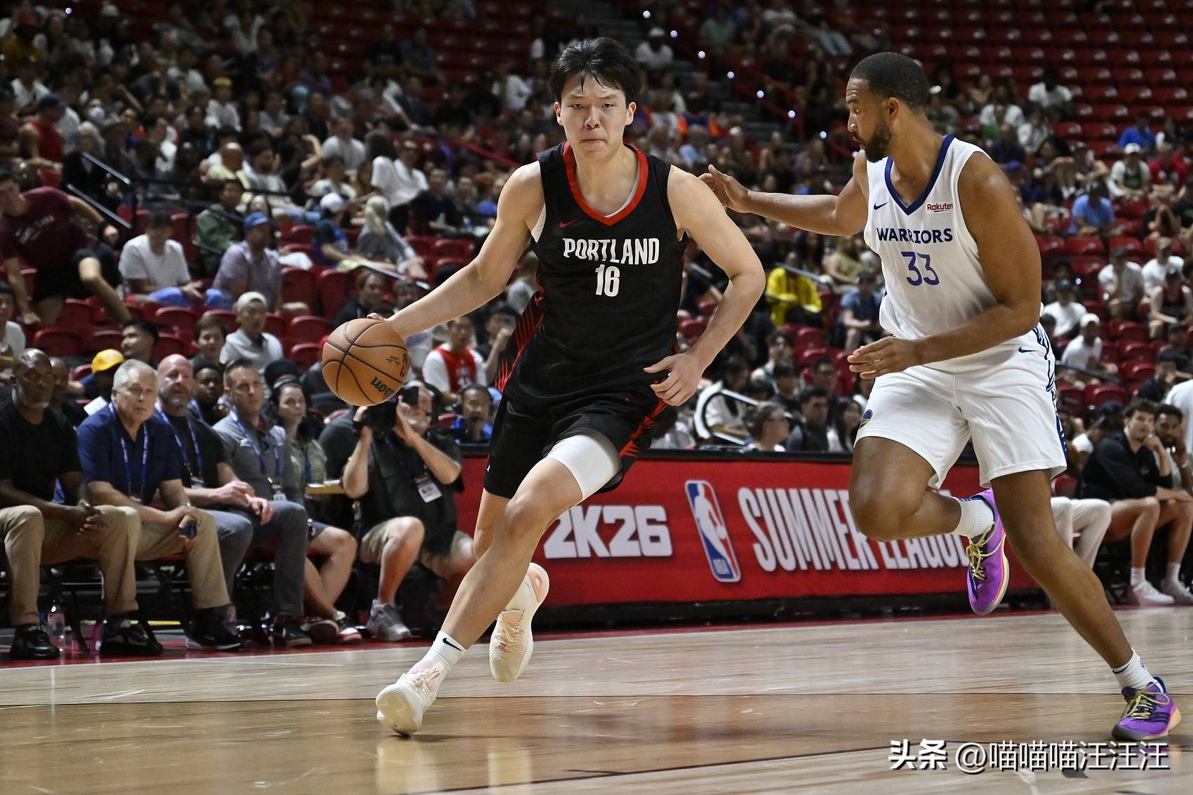 包含上海队成为本场最大亮点，全国篮球锦标赛瞬间破防，碾压的词条