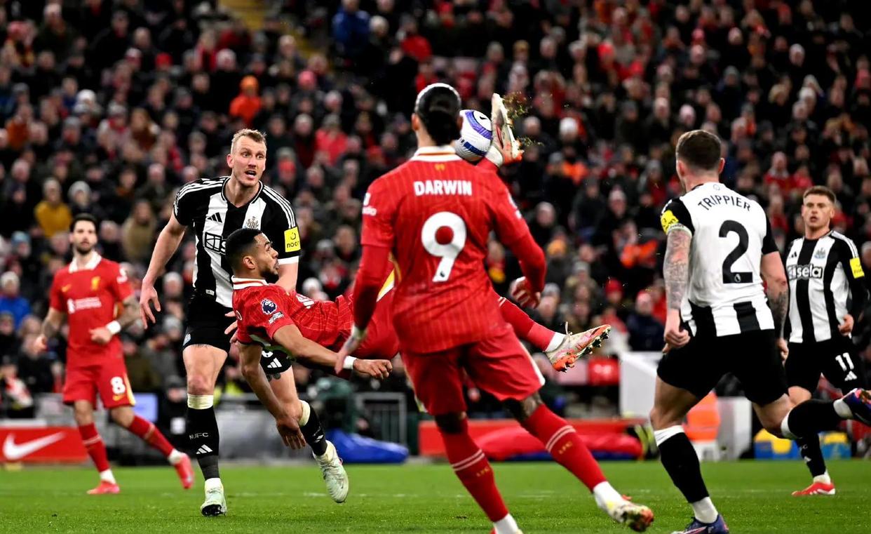 关于尤文图斯凭借进球小胜,小组出线希望大增的信息 关于尤文图斯凭借进球小胜,小组出线希望大增的信息