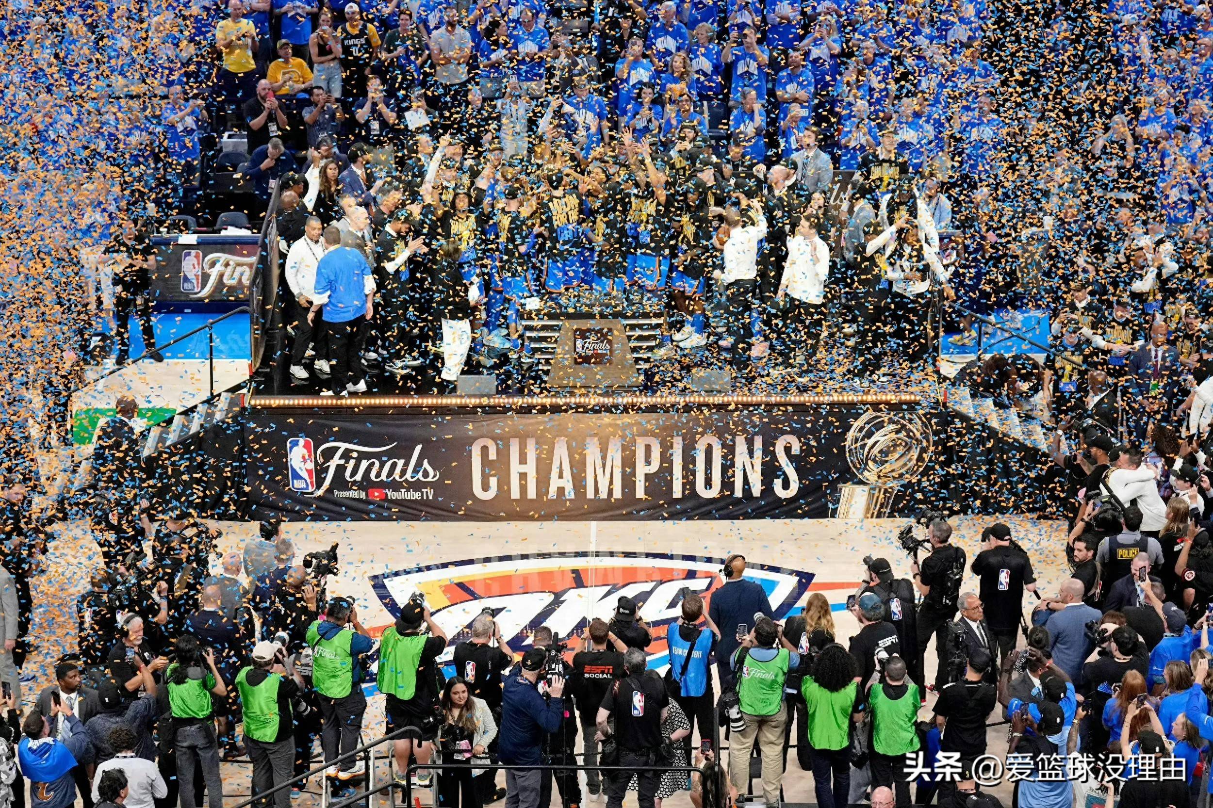 爱游戏体育官网-球员技艺精湛，引得球迷热烈欢呼