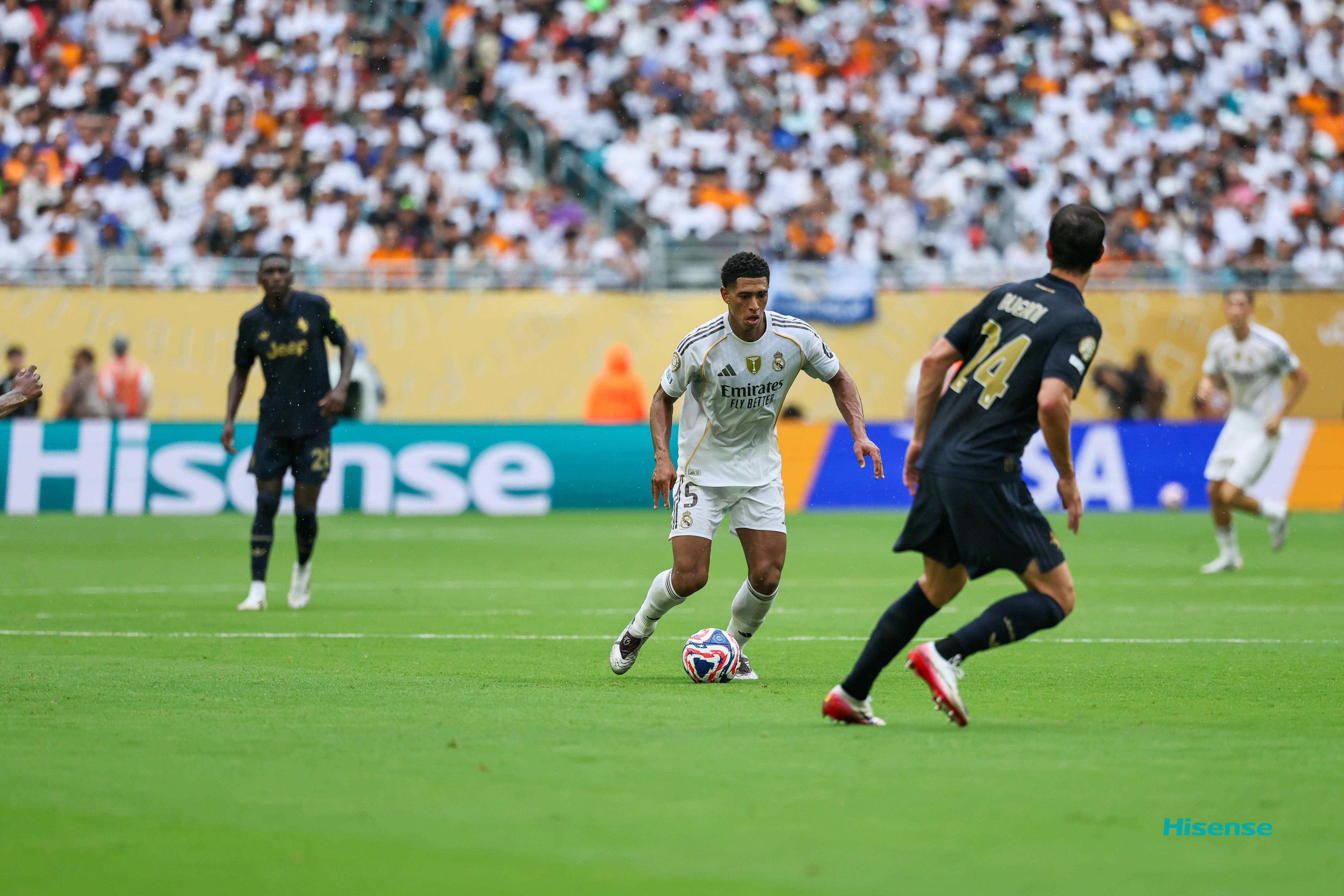 尤文图斯门将神扑救主,意甲豪门继续领先积分榜 尤文图斯门将神扑救主,意甲豪门继续领先积分榜