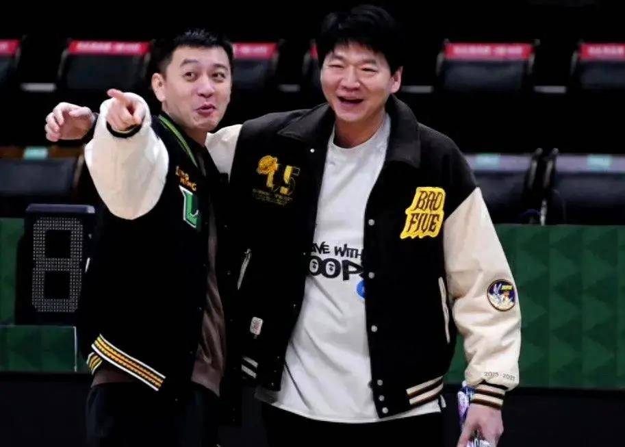 爱游戏官方入口-争冠热门团队面临艰难考验，谁能胜出？的简单介绍