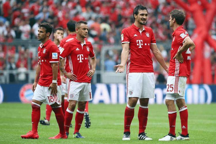 爱游戏亚洲官网-拜仁慕尼黑蓄势待发，欧洲之王之路曲折