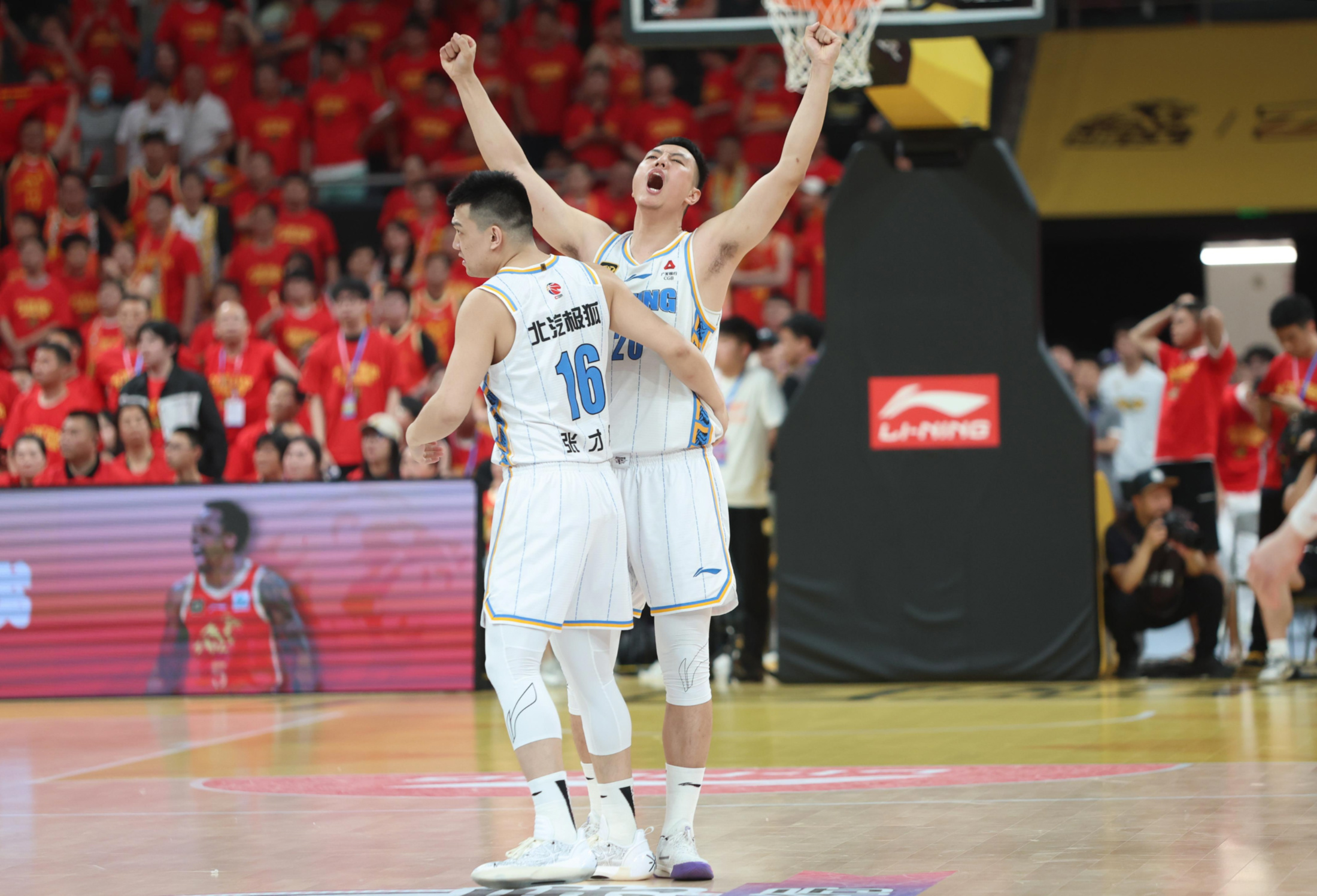 广东男篮客场战胜北京队,实现双杀 广东男篮客场战胜北京队,实现双杀