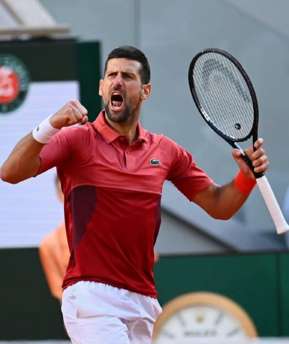 意大利队员在比赛中遭遇了伤病困扰的简单介绍