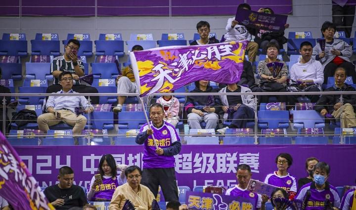 爱游戏网页版登录入口-包含武汉长江主场斩获关键胜利，提升积分榜排名的词条