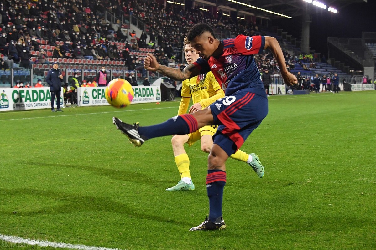 爱游戏体育下载-意甲劲旅实力碾压，胜势不断延续