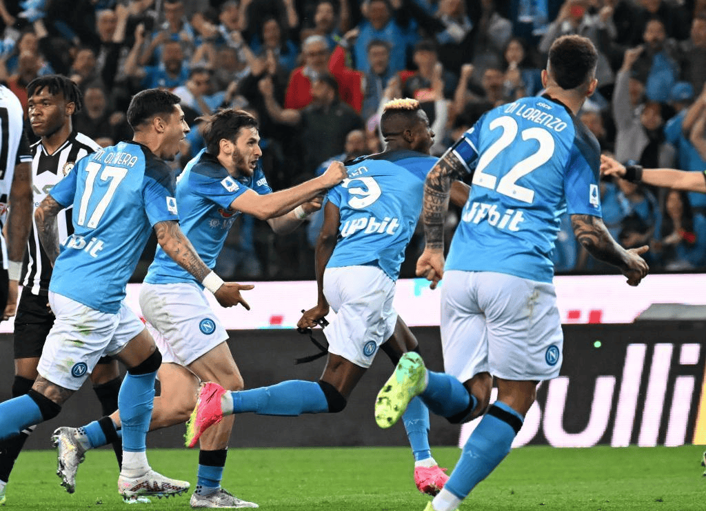 包含那不勒斯中场因伤离场,可能缺席多场比赛的词条 包含那不勒斯中场因伤离场,可能缺席多场比赛的词条