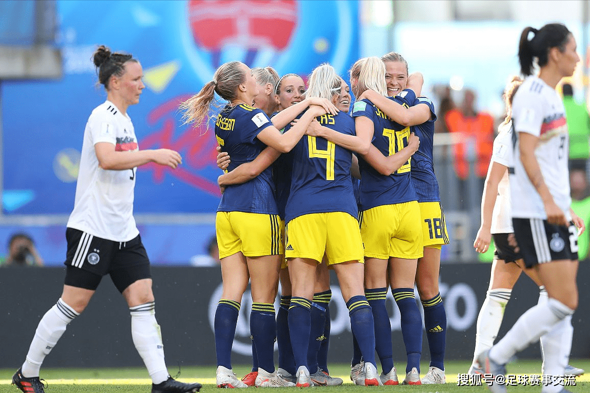 美国女足与南非队:战平 美国女足与南非队:战平