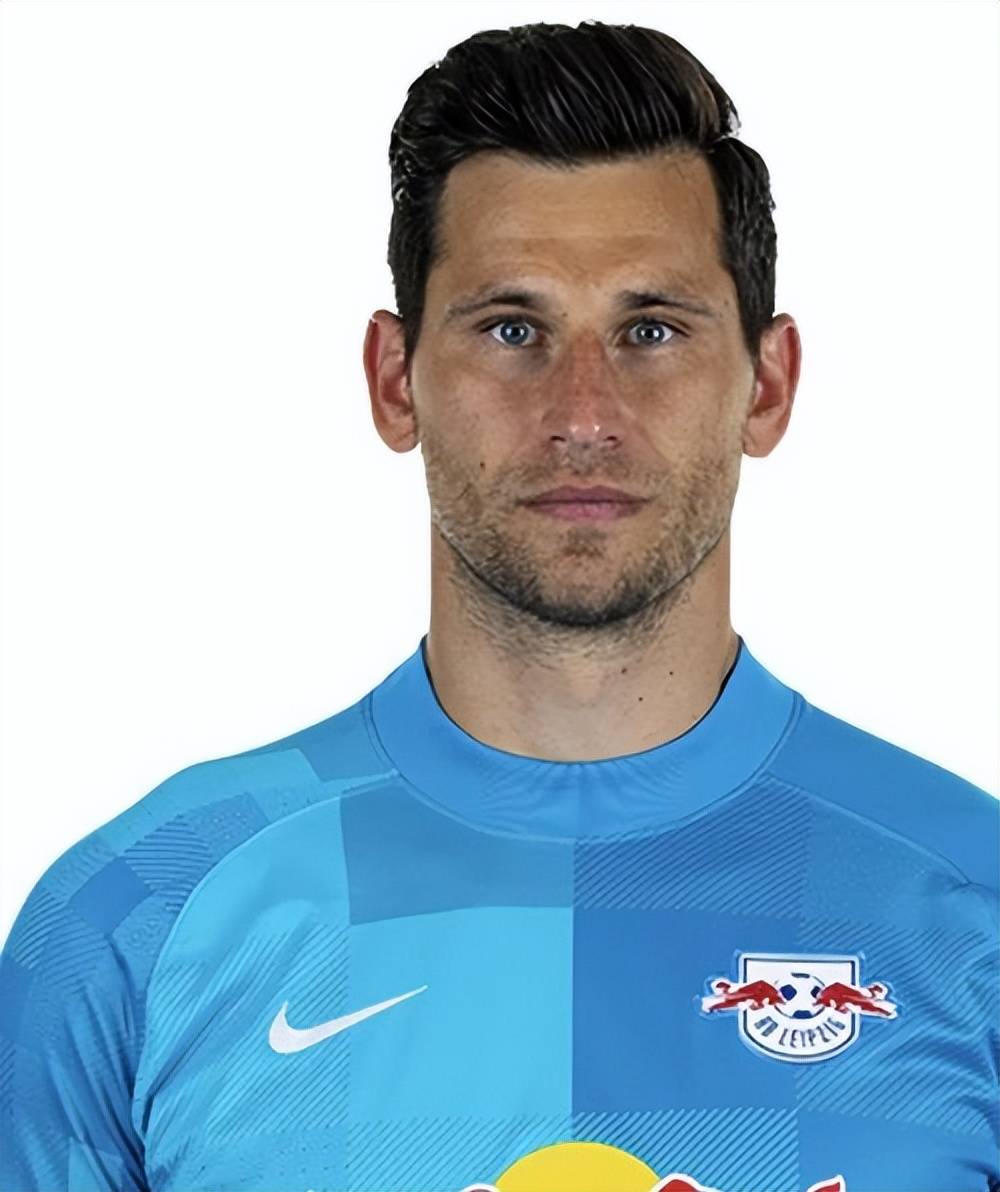 摩纳哥失球太多,难逃失利命运 摩纳哥失球太多,难逃失利命运