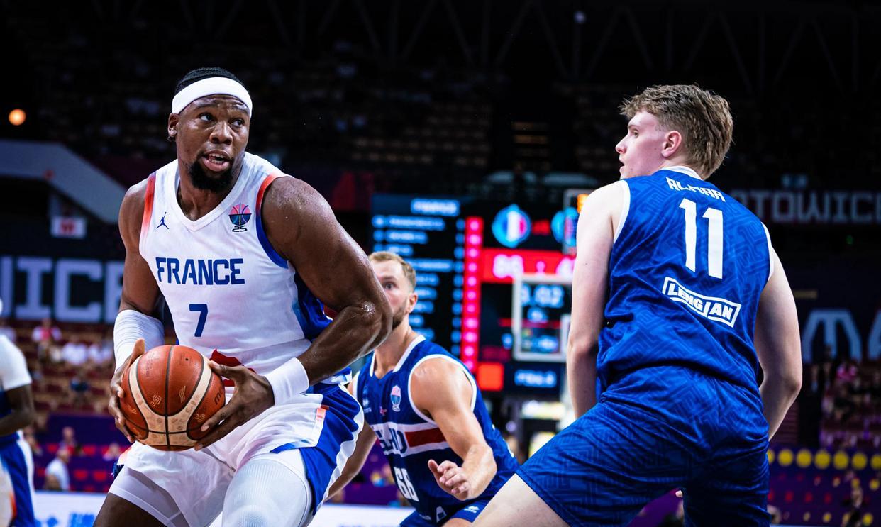 球队备战新赛季，备受期待谁能称霸？的简单介绍